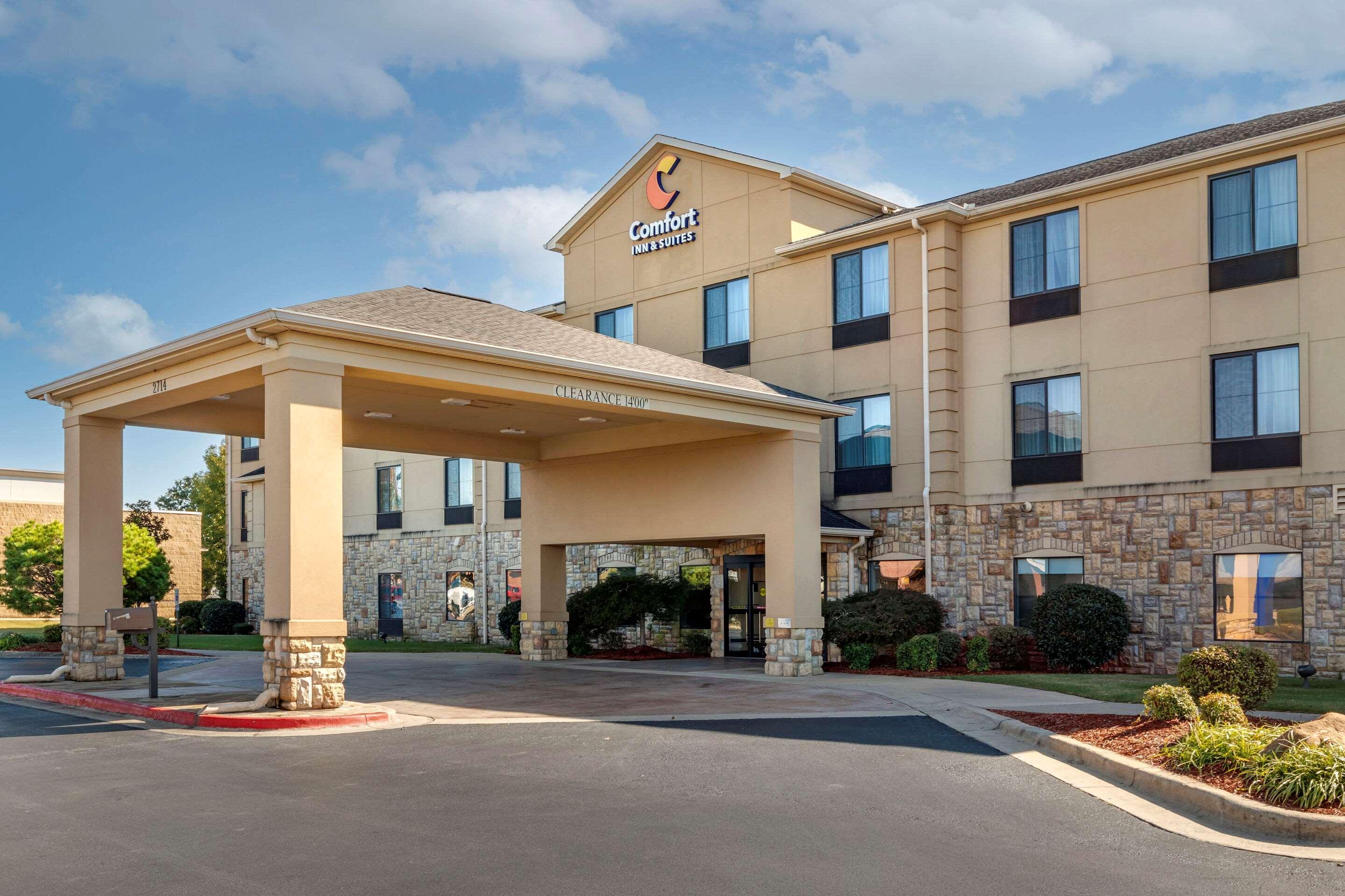 Comfort Inn & Suites Russellville I-40 Exterior photo